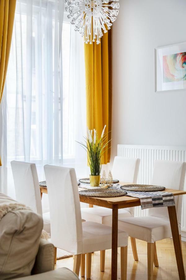 Exclusive Downtown Bella Home Budapest Exterior photo